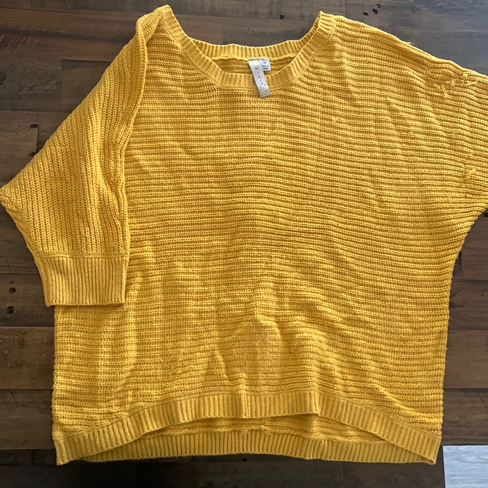 Brand: Misia. Mustard mid sleeve sweater with buttons down the back. Size: 1X